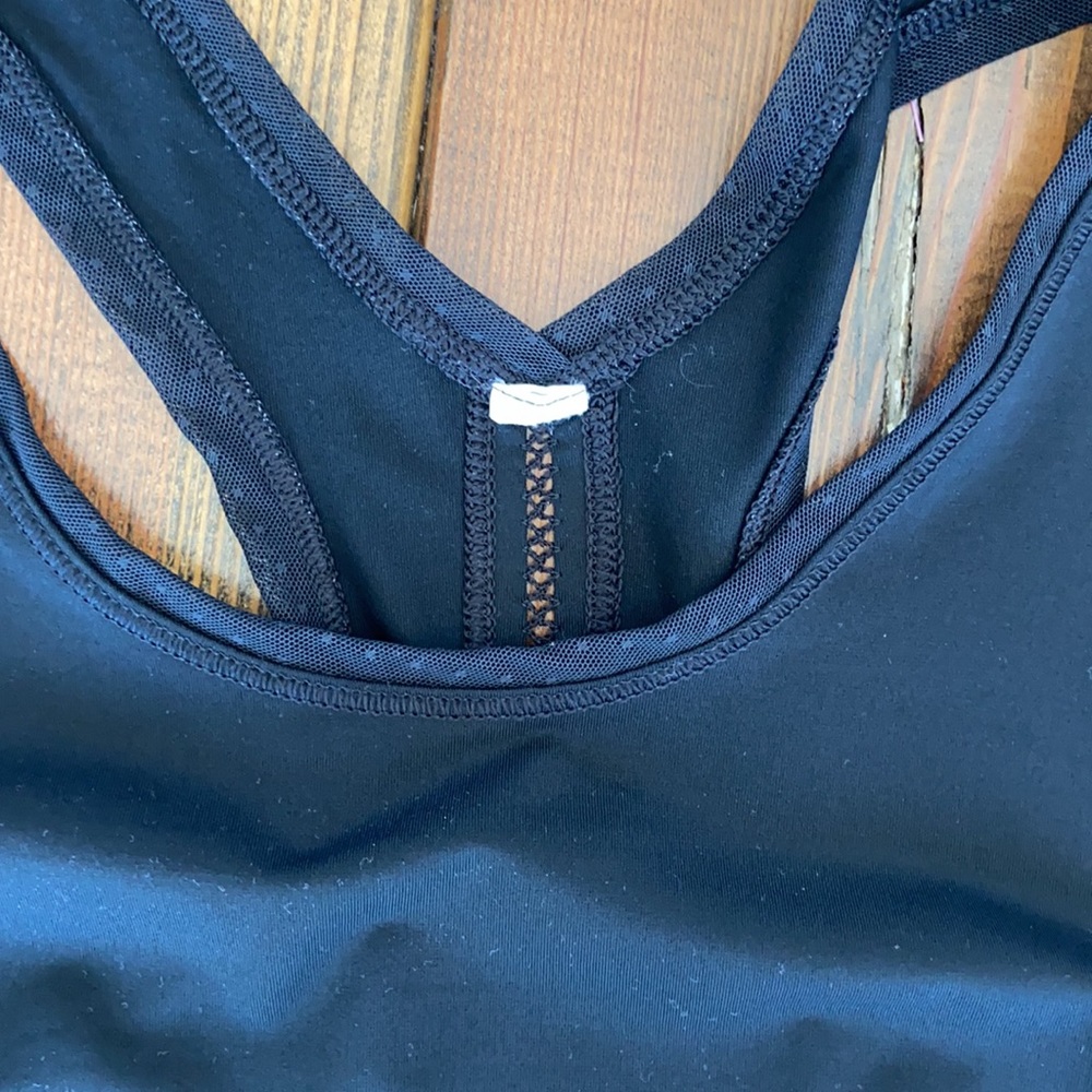 Lululemon Embodiment Racerback Mesh Side Tank - Picture 9 of 9